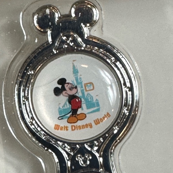 Walt Disney World Spoon & Thimble set - Picture 4 of 13